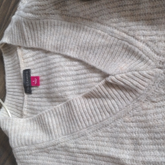 NWT Vince Camuto Sweater Vest Cream Knit Size L Soft Warm Acrylic Poly … - Picture 7 of 12